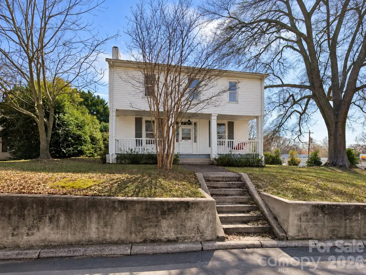 329 W Main Street, Lincolnton, NC 28092 - #1