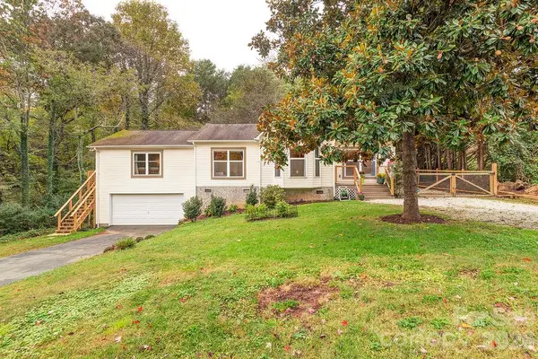 5 Parkway Creek Drive, Asheville, NC 28803