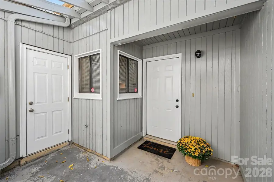 8005 Horse Chestnut Lane, Charlotte, NC 28277 - #2