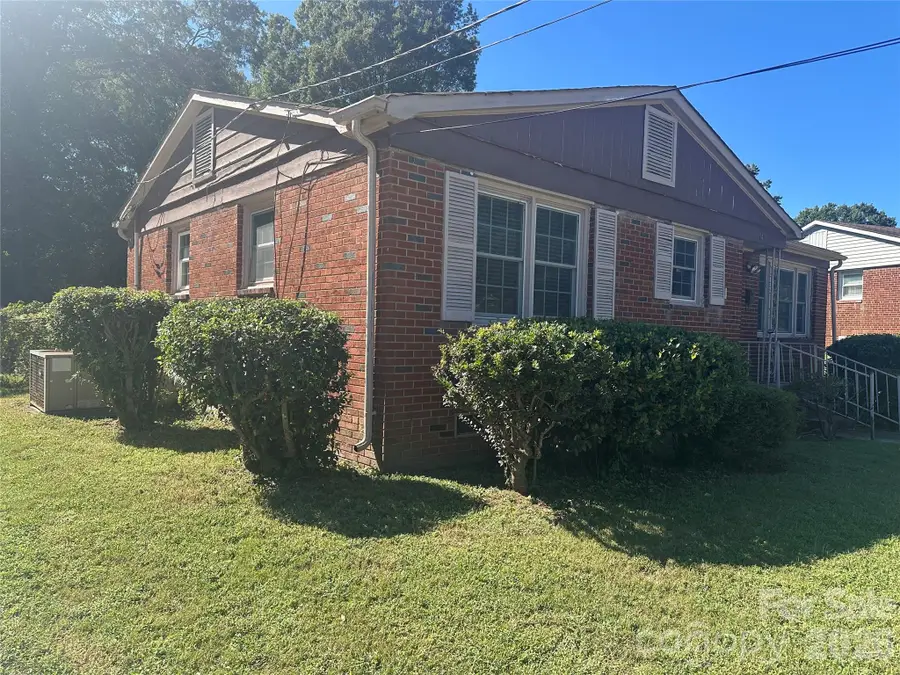 1435 Dean Street, Charlotte, NC 28216 - #3