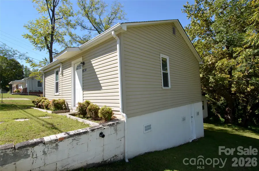 329 Morehead Road, Marion, NC 28752 - #3