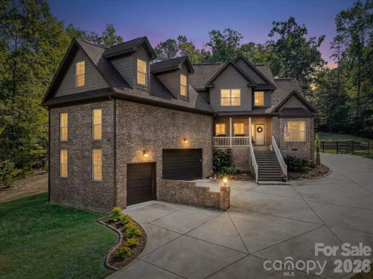 330 Woodland Glen Road, Clover, SC 29710 - #1