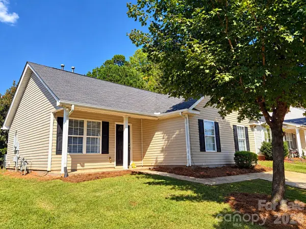 5430 Peachwood Drive, Charlotte, NC 28216