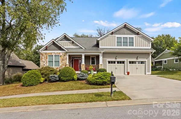 100 Barnrock Drive, Mills River, NC 28759