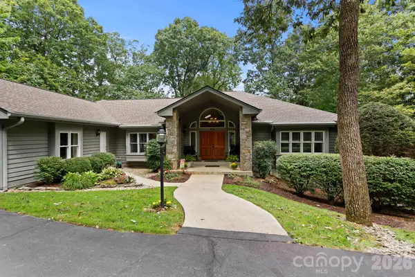324 Kenmure Drive, Flat Rock, NC 28731