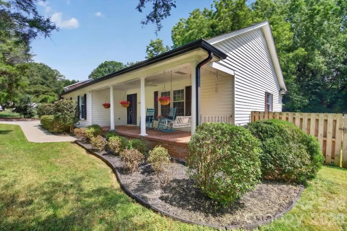 4124 Bridgewood Lane, Charlotte, NC 28226 - #1