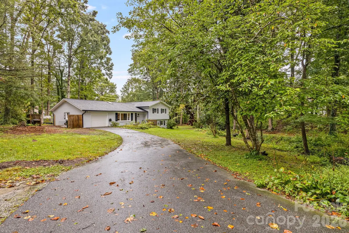 3238 Debbie Drive, Hendersonville, NC 28791 - #1