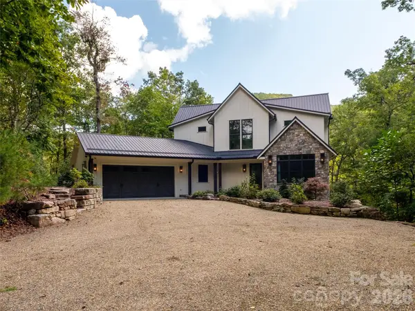 158 Bucks Crossing, Brevard, NC 28712