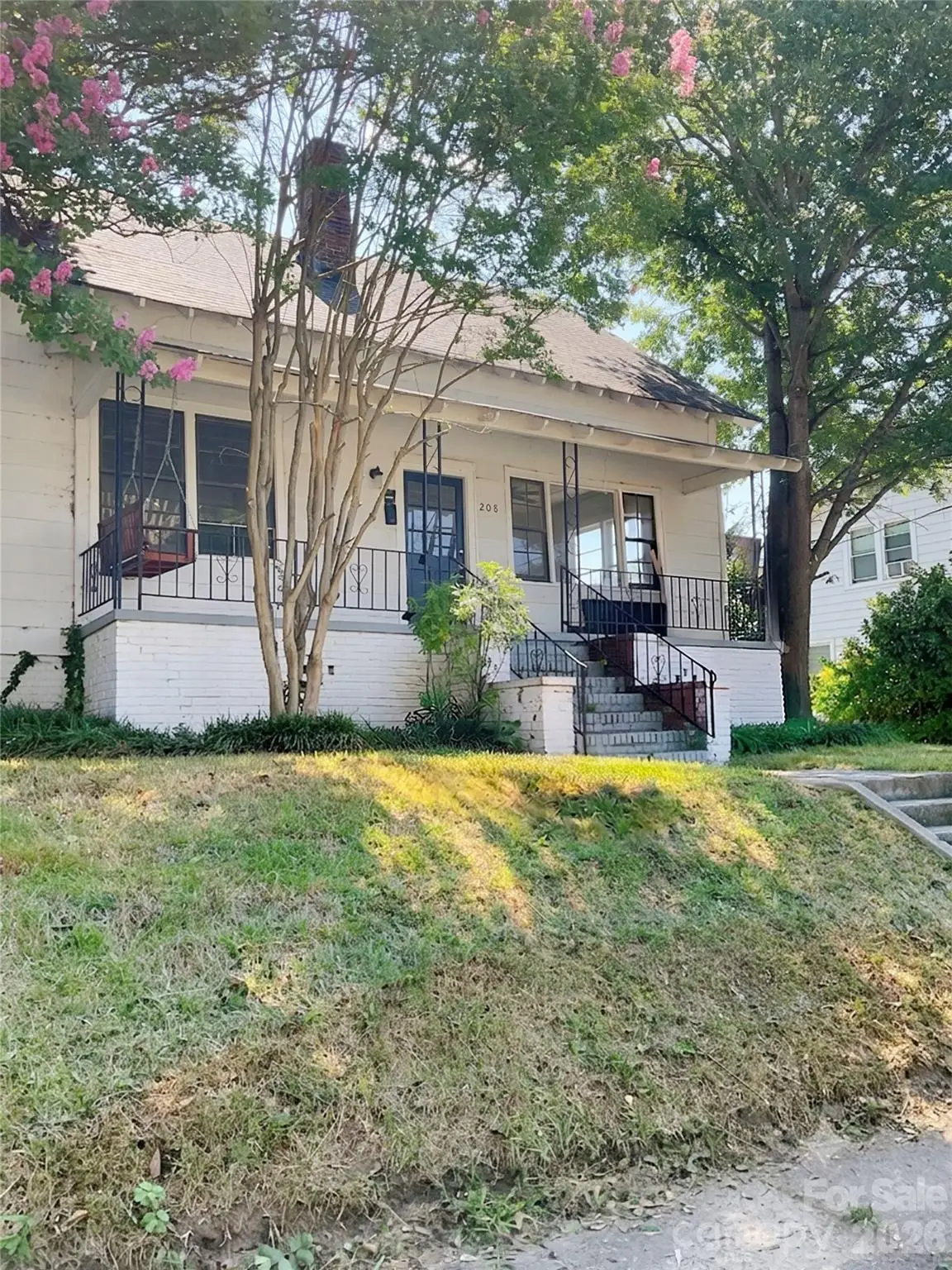 208 S Ransom Street, Gastonia, NC 28052 - #1