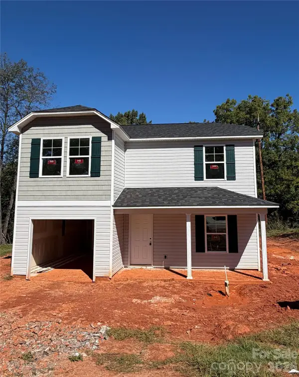 1414 Huggins Street, Statesville, NC 28677