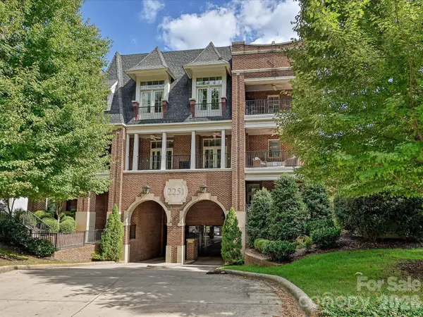 2251 Selwyn Avenue #203, Charlotte, NC 28207