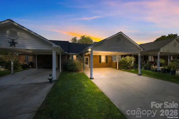 19838 Oak Leaf Circle, Cornelius, NC 28031