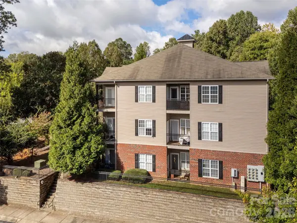 437 Appeldoorn Circle, Asheville, NC 28803