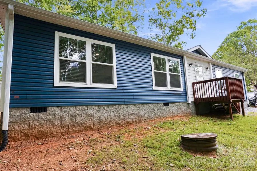 203 Beaverdam Loop Road, Candler, NC 28715 - #2