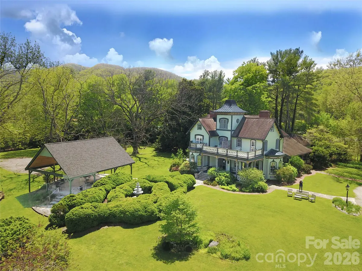 204 Lawson Street, Hot Springs, NC 28743 - #1