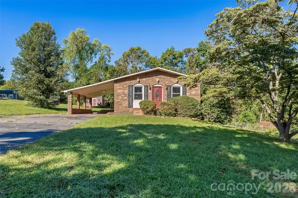 2480 Raintree Street, Connelly Springs, NC 28612