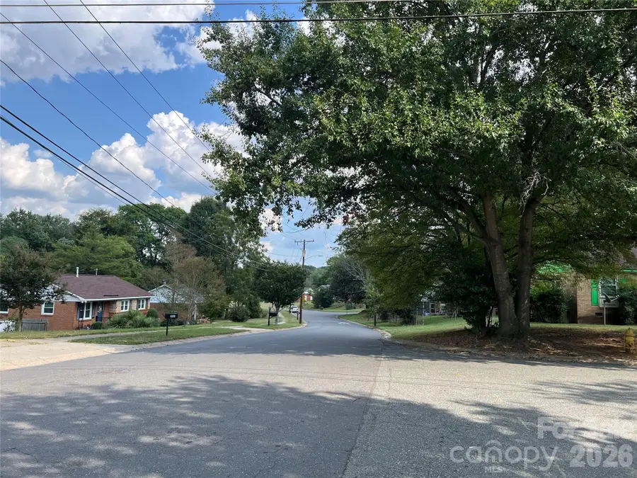 8100 Carrolwood Drive, Charlotte, NC 28217 - #2