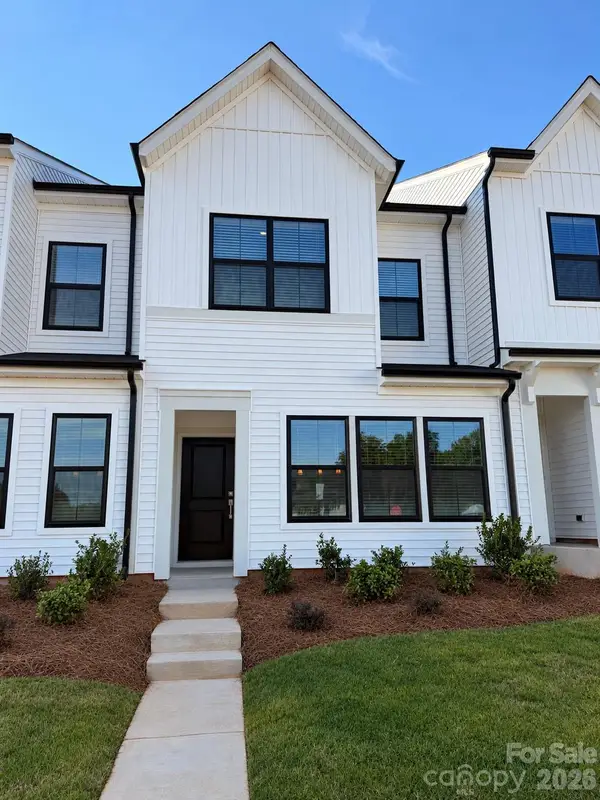 6554 Harlech Street, Charlotte, NC 28269