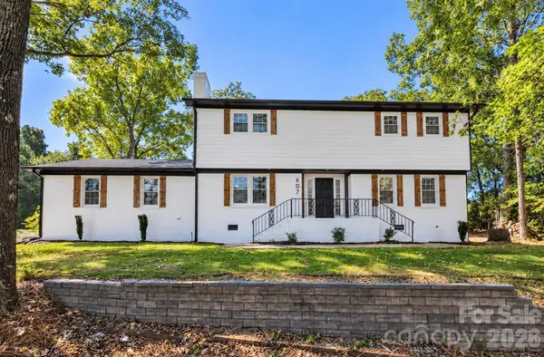 607 Willow Lane, Harrisburg, NC 28075