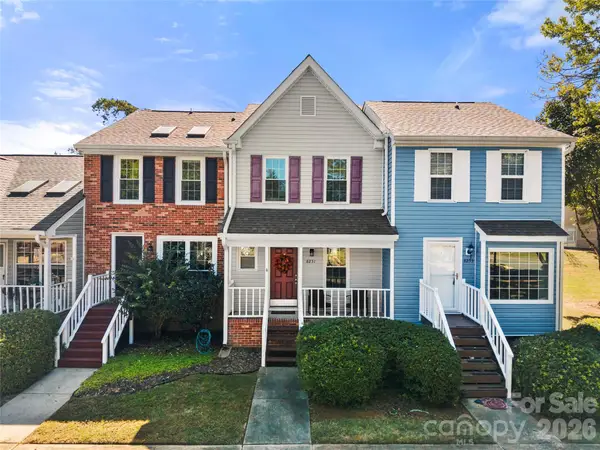 8251 Circle Tree Lane, Charlotte, NC 28277