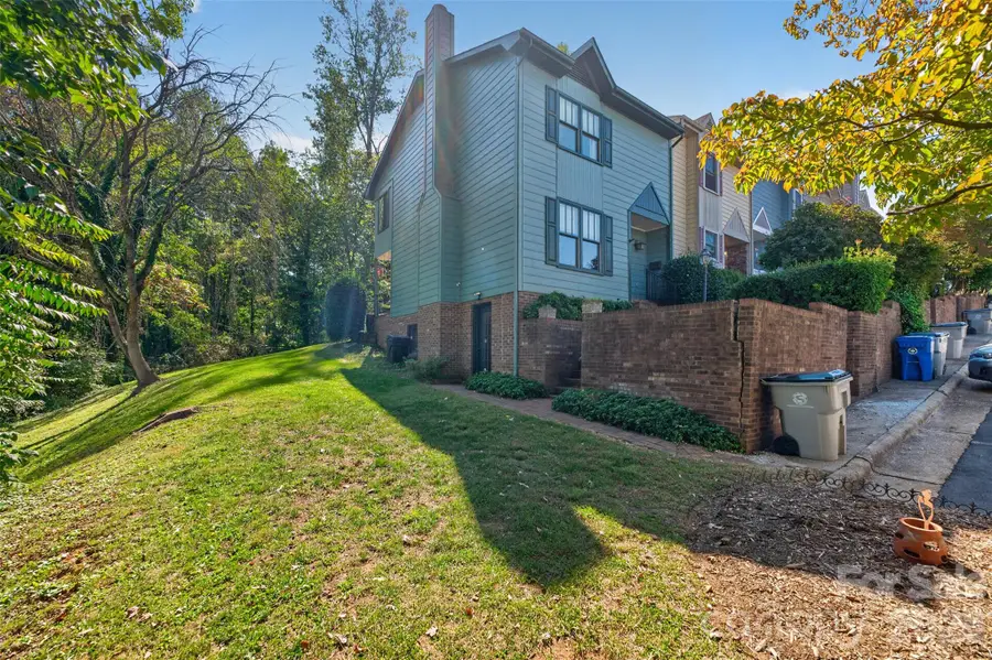 623 College Avenue Sw, Lenoir, NC 28645 - #3