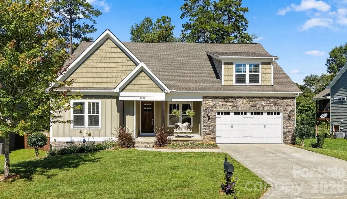 3901 12th Street Ne, Hickory, NC 28601 - #1