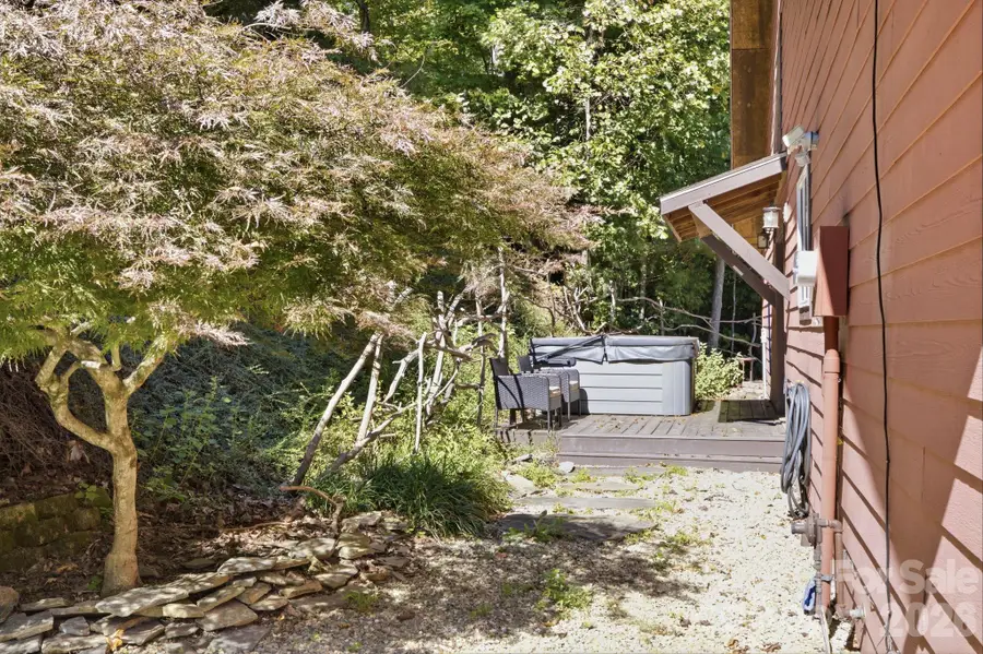 621 Trout Cove Road, Waynesville, NC 28785 - #2