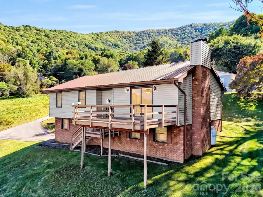 110 Atari Road, Waynesville, NC 28786 - #3