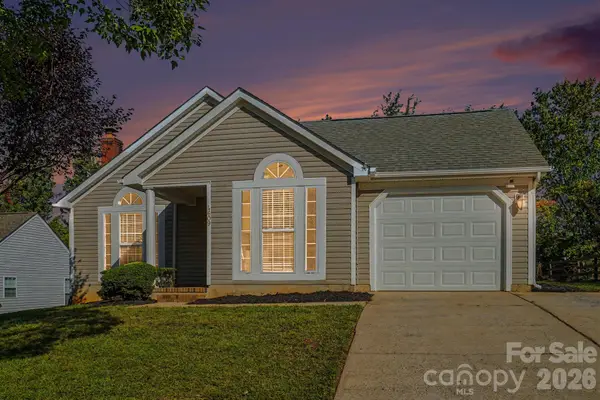 4609 Avalon Forest Lane, Charlotte, NC 28269