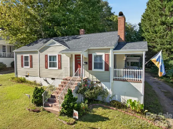 1068 14th Avenue, Hickory, NC 28601