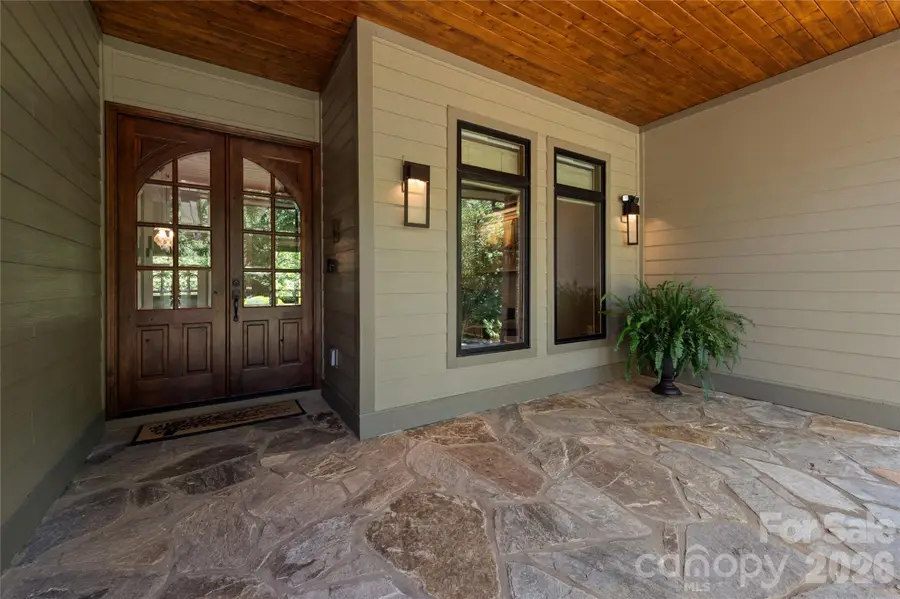 945 Somersby Parkway, Hendersonville, NC 28739 - #2