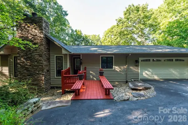 190 Ridgeview Drive, Hendersonville, NC 28792