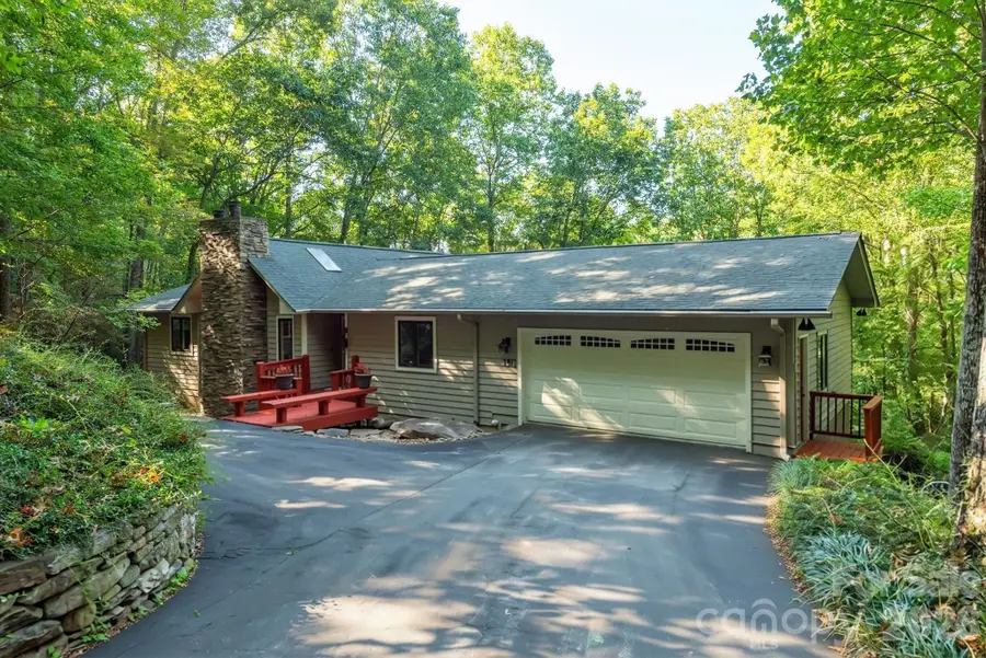 190 Ridgeview Drive, Hendersonville, NC 28792 - #3