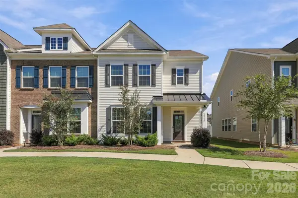 12732 Wandering Brook Drive, Charlotte, NC 28273
