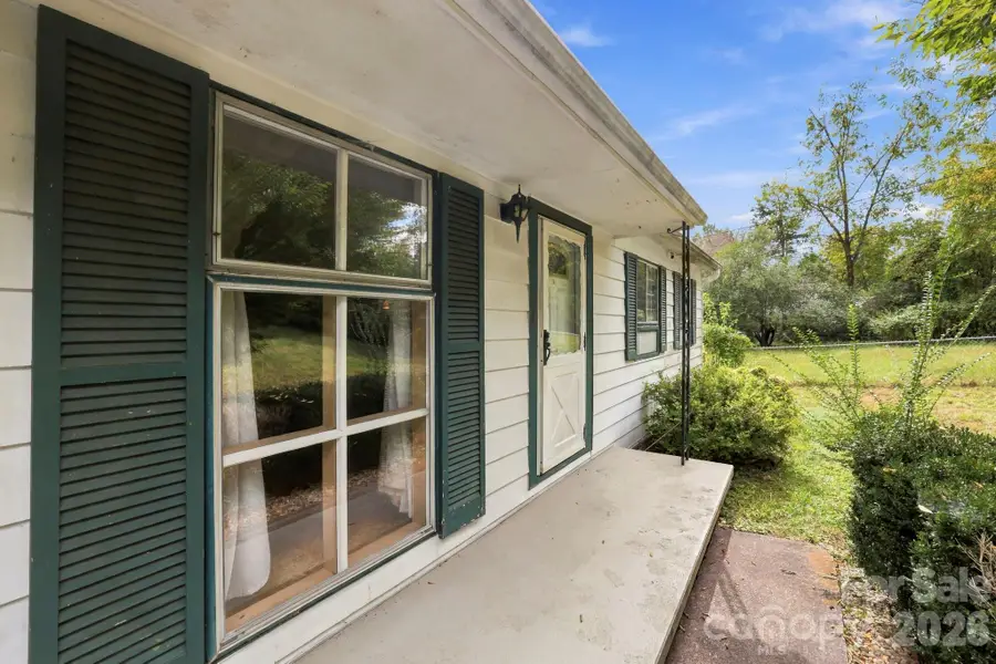 648 Crystal Drive, Hendersonville, NC 28791 - #3