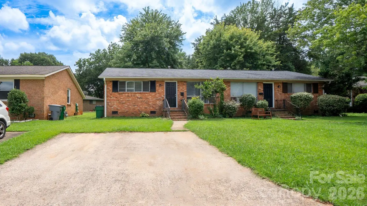 4926 Malibu Drive, Charlotte, NC 28215 - #1