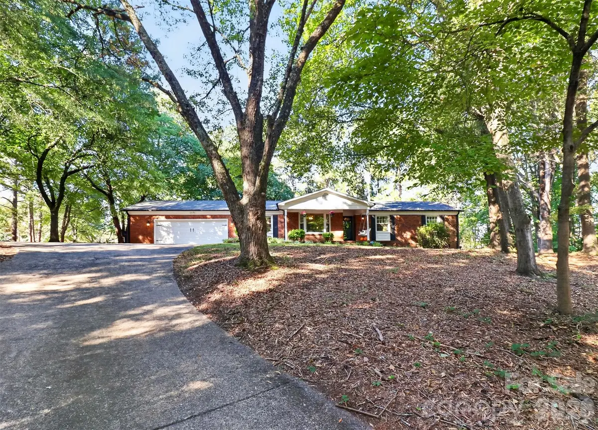 4301 Red Berry Court, Charlotte, NC 28213 - #1