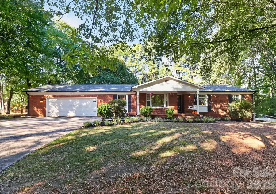 4301 Red Berry Court, Charlotte, NC 28213 - #2