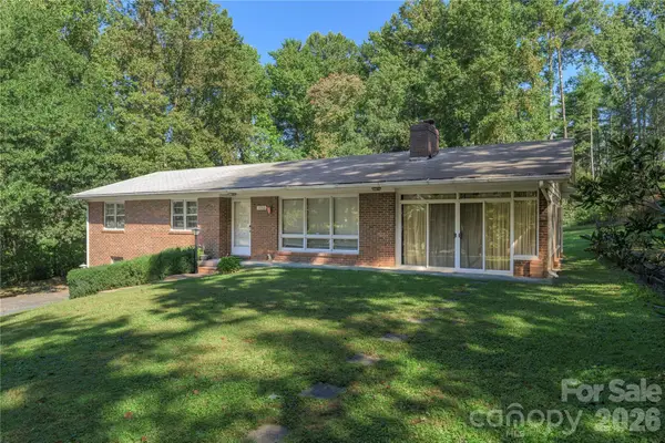 2882 Butler Bridge Road, Mills River, NC 28759