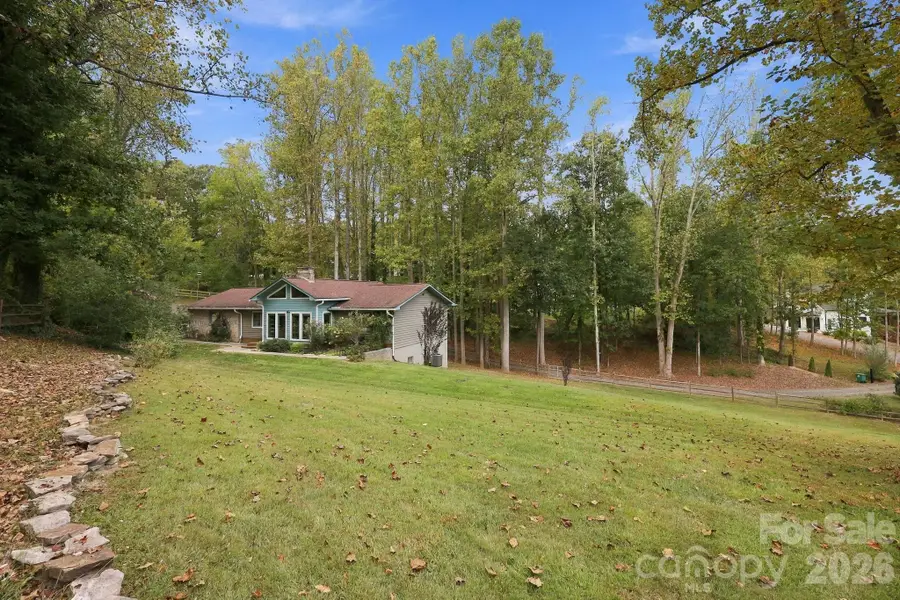 14 Cambridge Drive, Candler, NC 28715 - #2