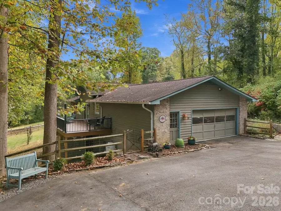 14 Cambridge Drive, Candler, NC 28715 - #3