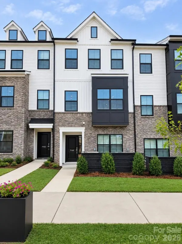 7548 Mashburn Drive, Charlotte, NC 28269