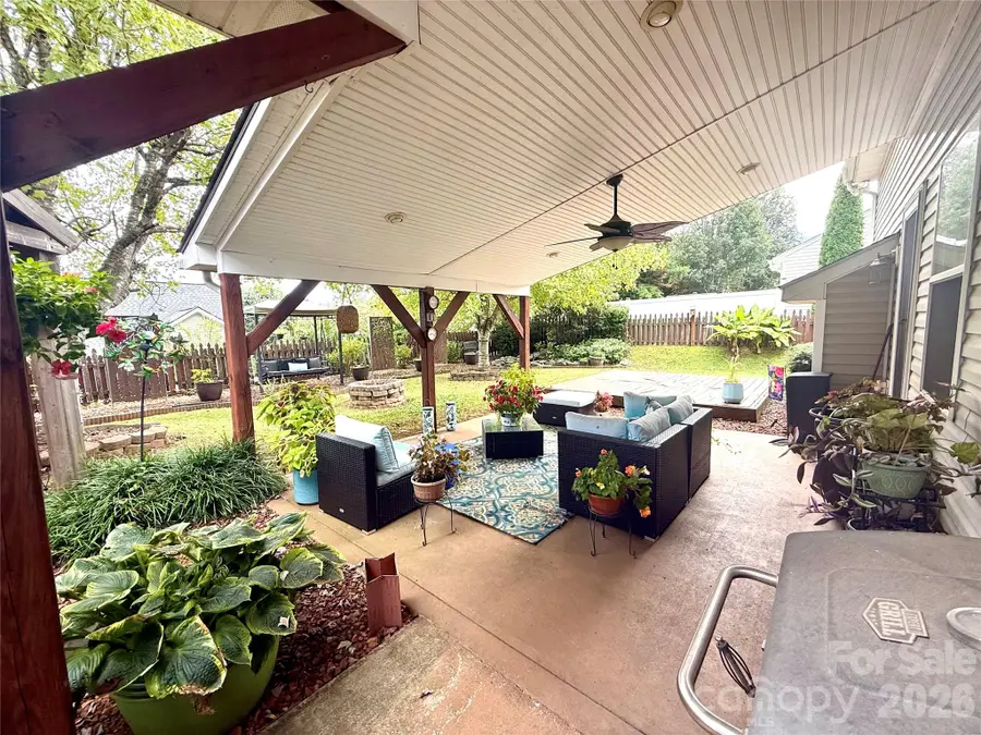 1969 8th Street Lane Se, Hickory, NC 28602 - #3