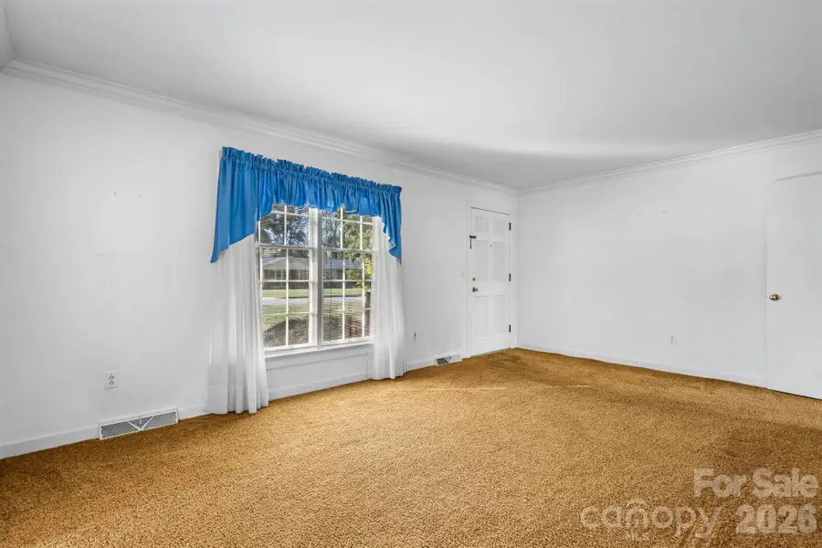 1910 13th Street Ne, Hickory, NC 28601 - #3