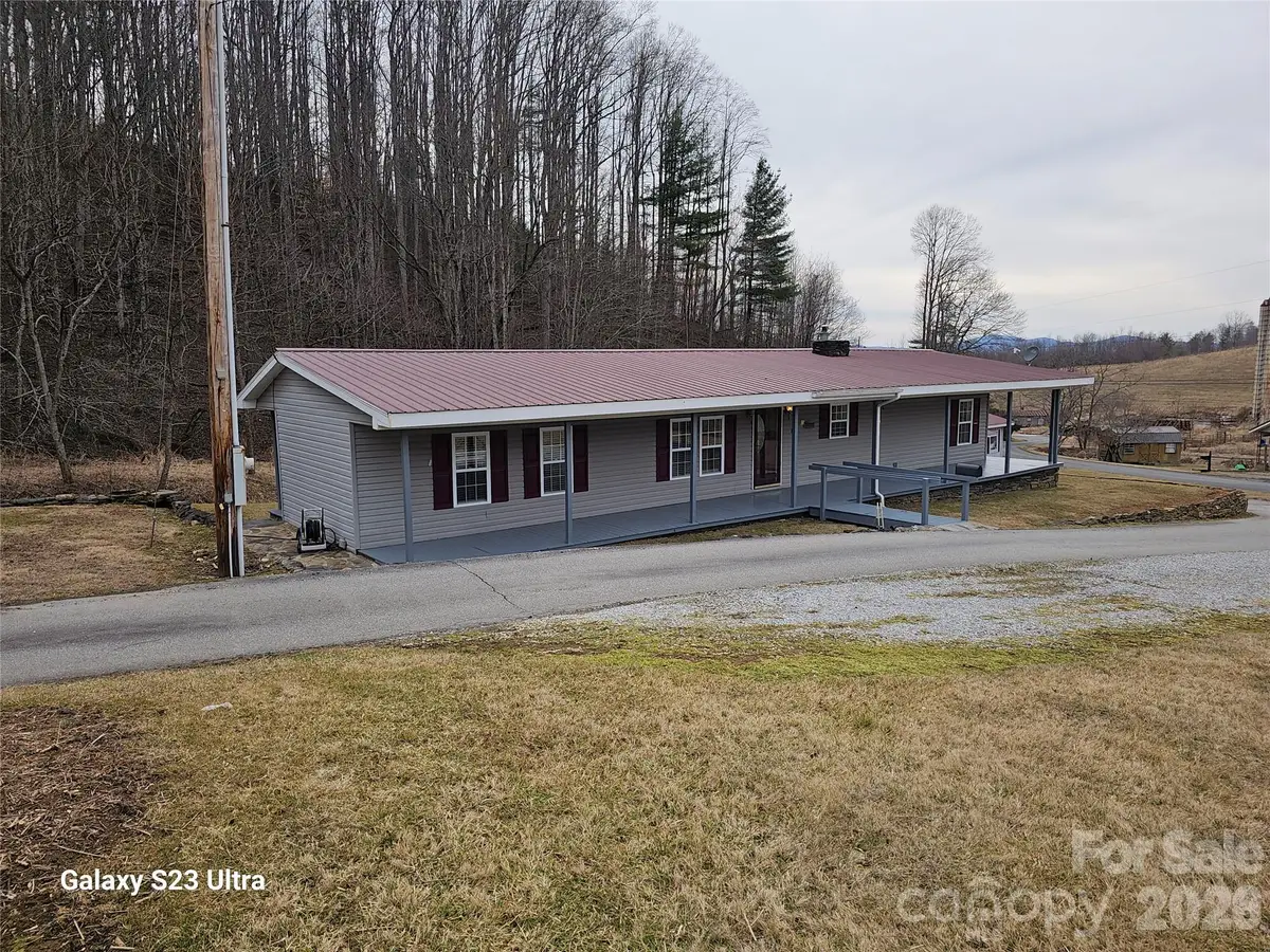 656 Water Street, Bakersville, NC 28705 - #1