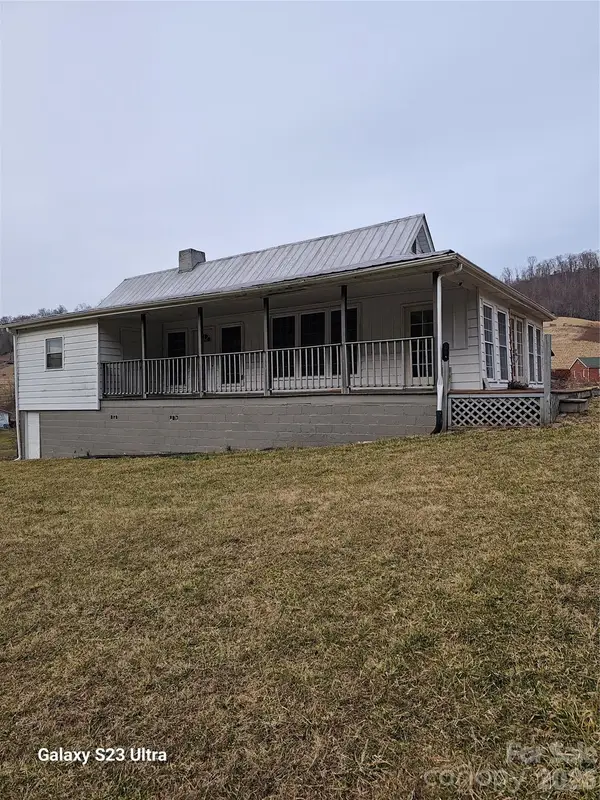 664 Water Street, Bakersville, NC 28705