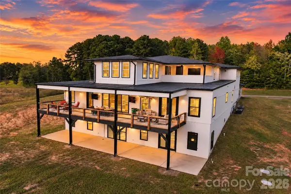 4987 Wildlife Lane, Sherrills Ford, NC 28673