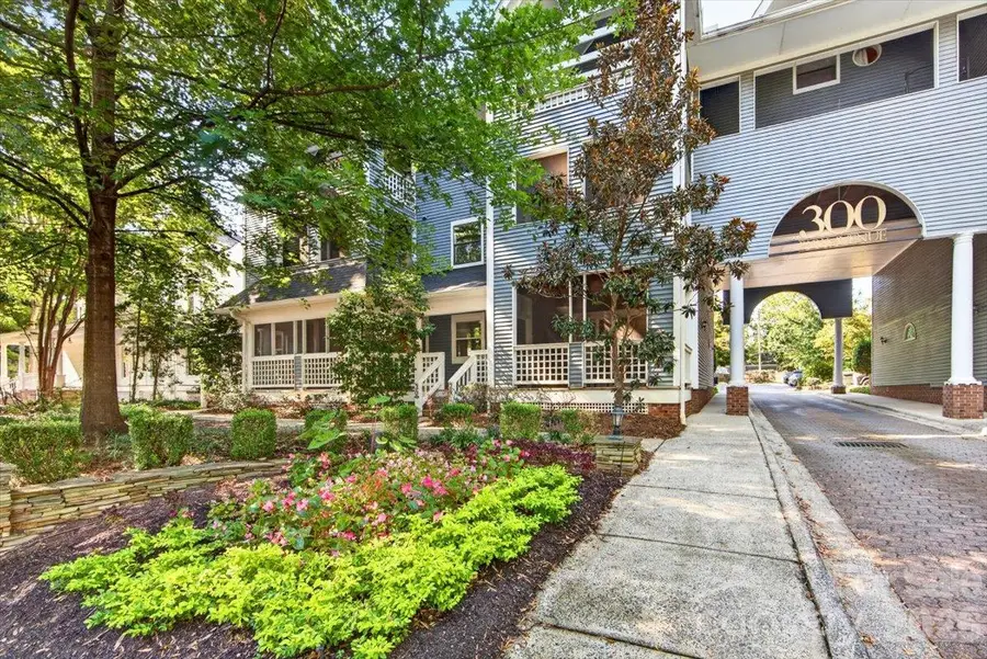 300 E Park Avenue #30, Charlotte, NC 28203 - #2