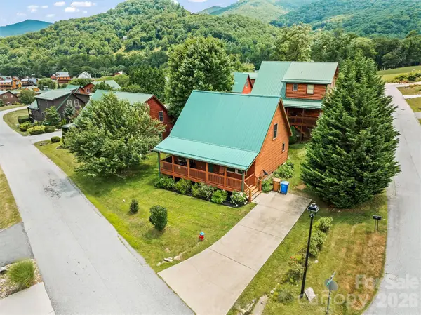 588 Panoramic Loop, Maggie Valley, NC 28751