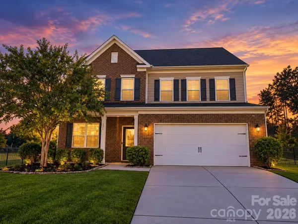 9325 Beecroft Valley Drive, Huntersville, NC 28078